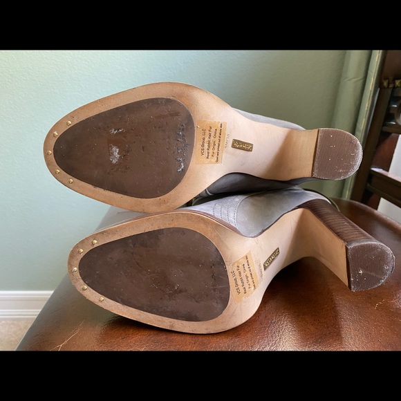 Beautiful green booties size 8, barley worn - Picture 3 of 3